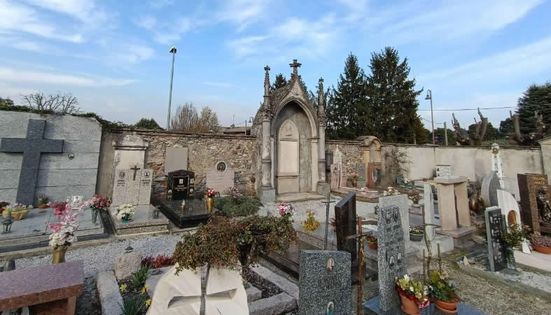 monticellocimiteri4.jpg (62 KB)