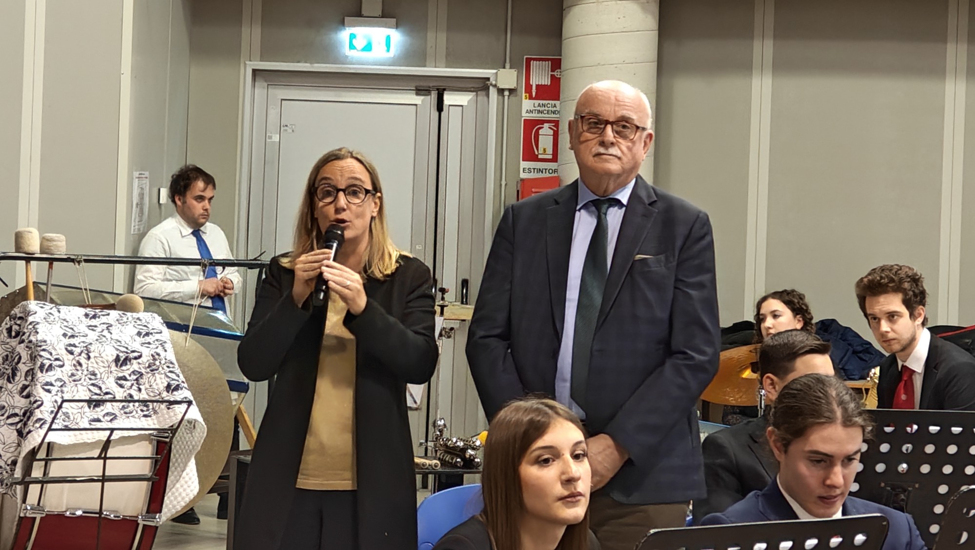 oggionoconcertoinizioanno__12_.jpg (893 KB)