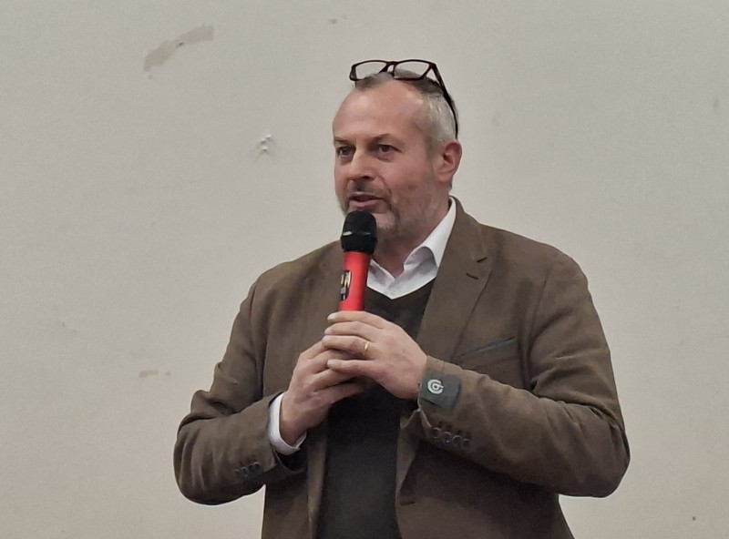 rogoredo_asili4.jpg (60 KB)