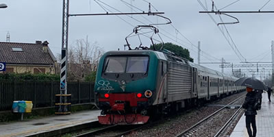 treni2col.jpg (22 KB)