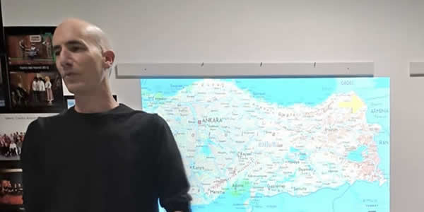 utesironiprima.jpg (17 KB)