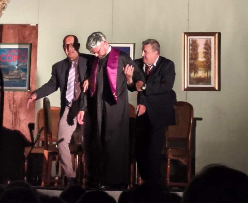 Molteno_teatro8.jpg (107 KB)