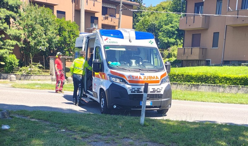 castelloautoposte3.jpg (141 KB)