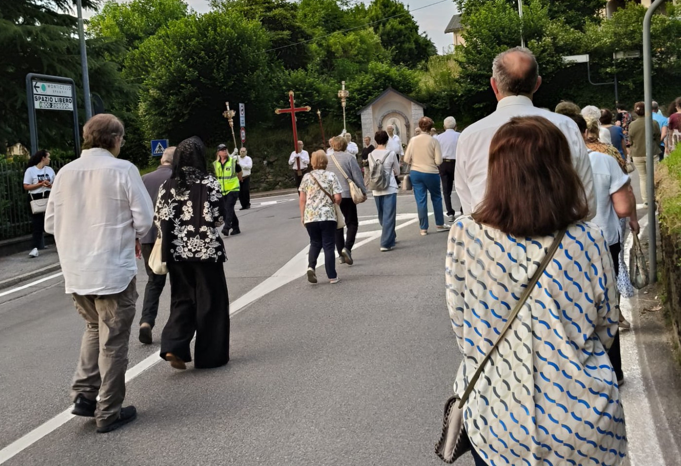 cortenuovaprocessione3.jpg (828 KB)