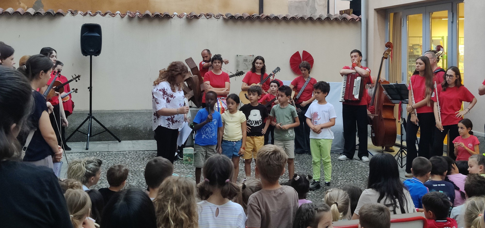 cremellabiblioteca35__19_.jpg (767 KB)