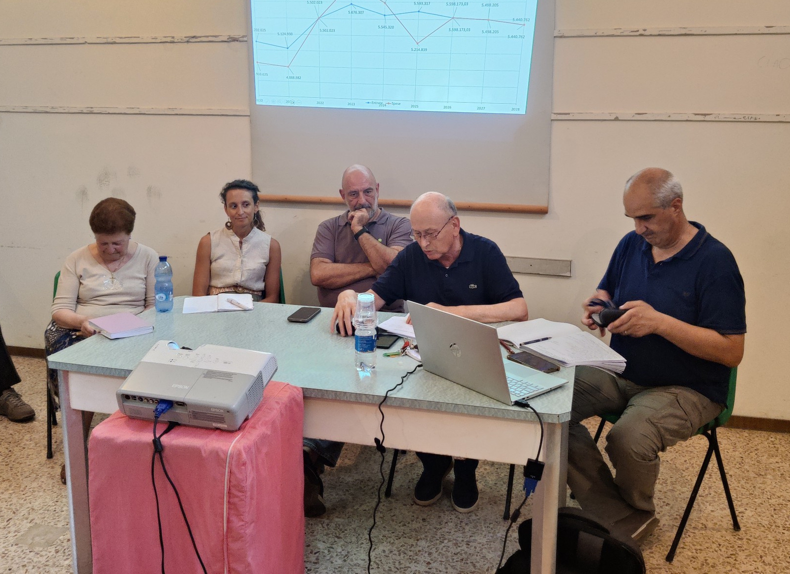 lomanigaassemblea__2_.jpg (1.05 MB)