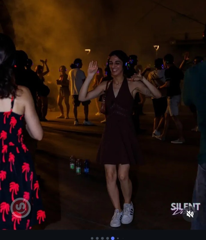 silentdisco__5_.jpeg (63 KB)