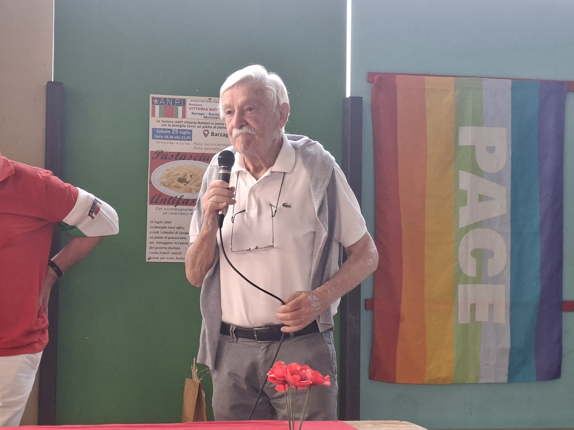 barzagopastasciuttantifascista__27_.jpg (427 KB)