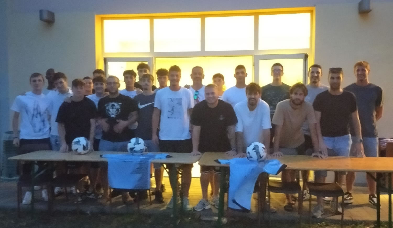 barzanocalcio1.jpg (152 KB)
