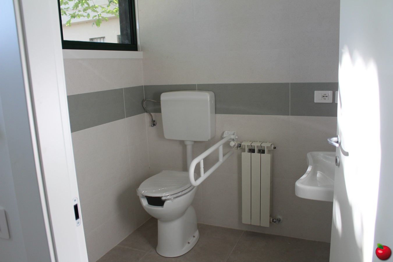 casatenovohousing_0005.jpg (139 KB)