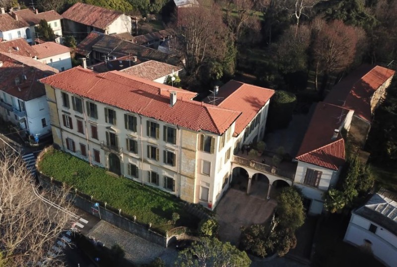 casatenovovfacchi2.jpg (126 KB)