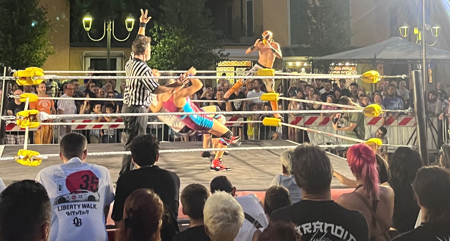 oggionowrestling__11_.jpeg (569 KB)