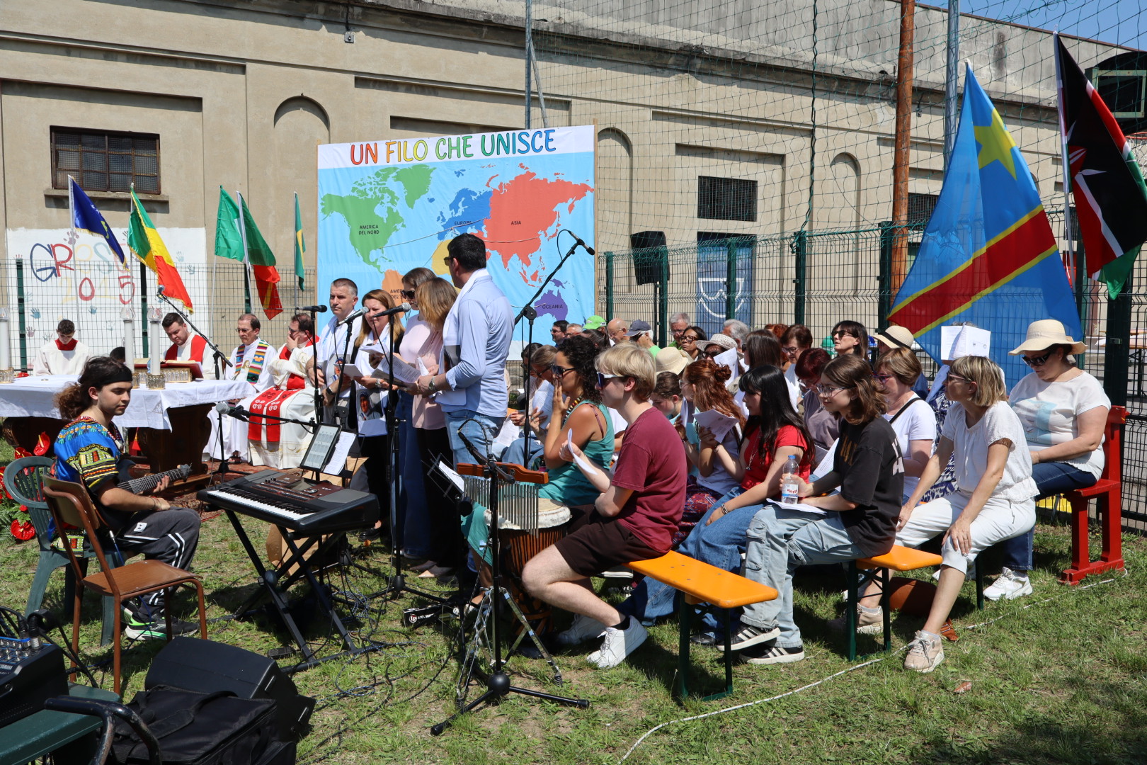 Bulciago-festa_genti_parrocchia-5.JPG (751 KB)