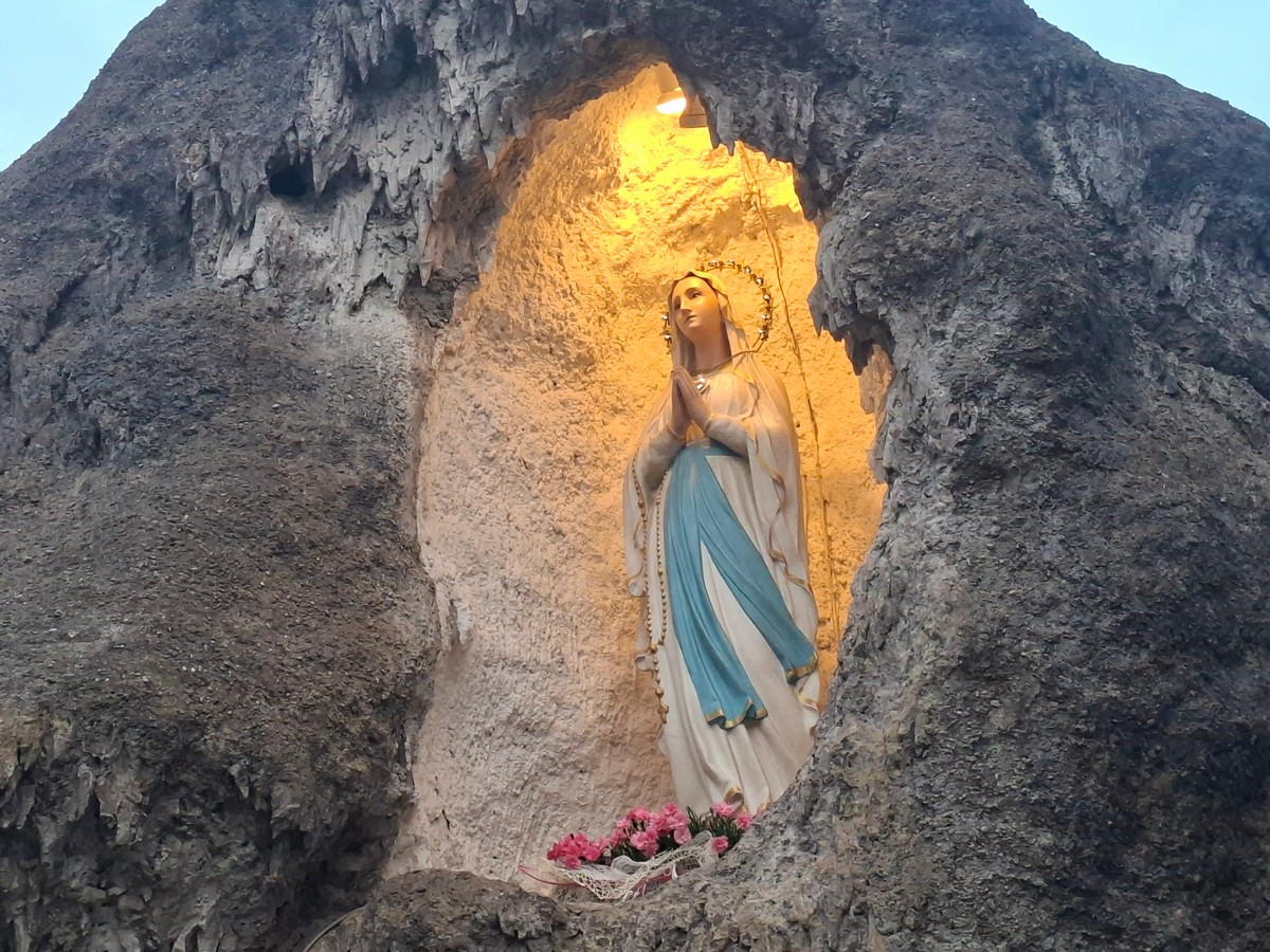 Ossola_messa0010.jpg (418 KB)
