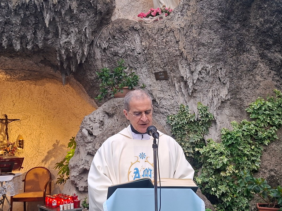 Ossola_messa0019.jpg (521 KB)