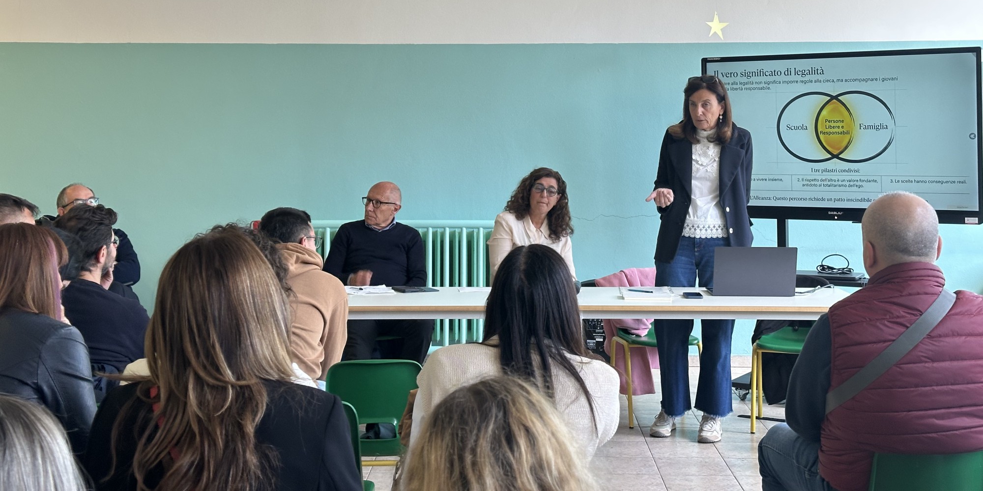 casatenovo-scuola-legalita__10_.jpg (918 KB)