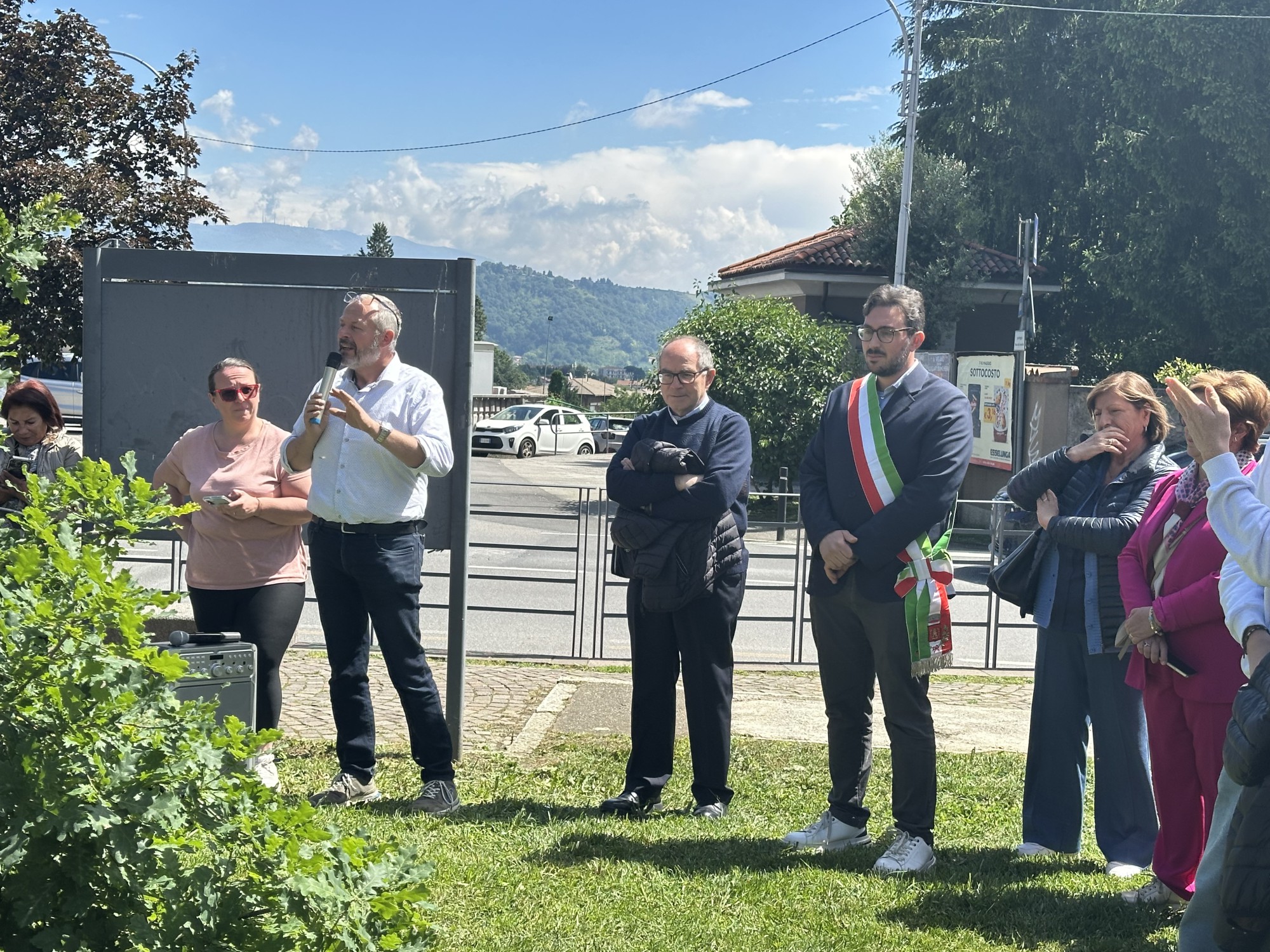 casatenovo-scuola-legalita__14_.jpg (857 KB)