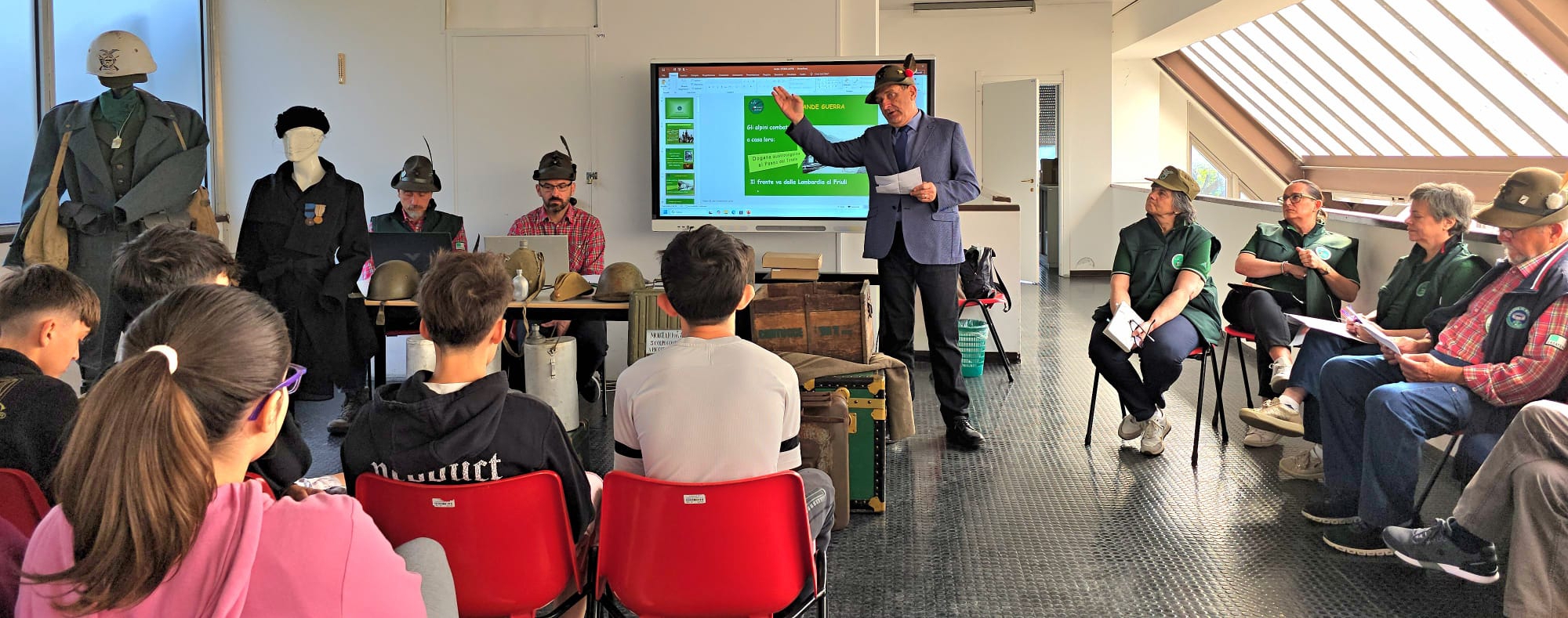 casatenovo_alpini_scuola__15_.jpeg (887 KB)