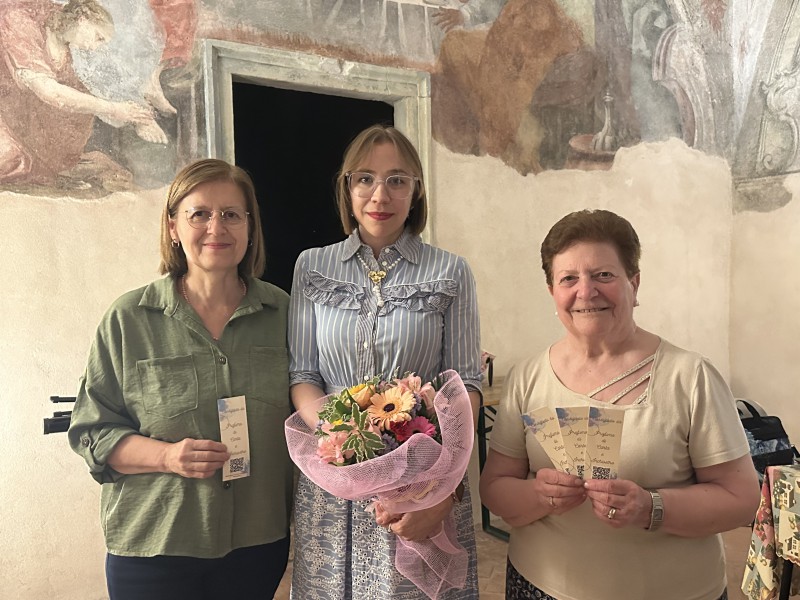 da_sinistra_Angela_Isella,Alessia_Pozzoni,_Donatella_Diacci.jpg (128 KB)