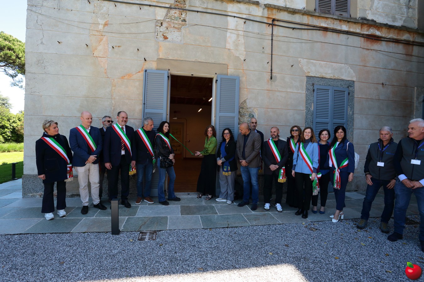 villagreppilavori0005.jpg (391 KB)
