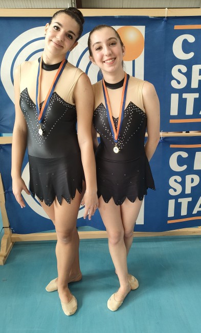 1000244384.jpg (133 KB)