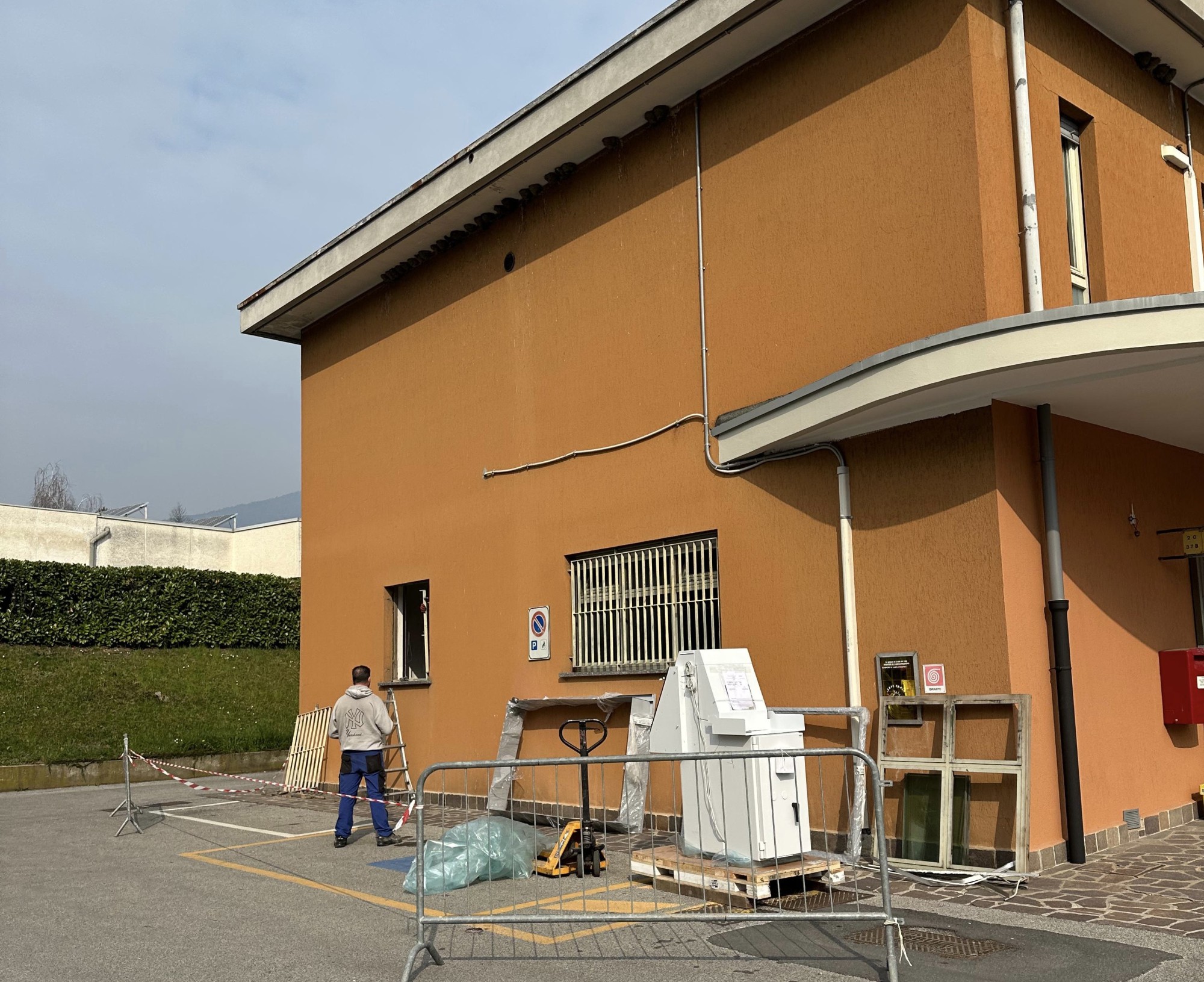 61a311e6-046e-479a-a747-3a9e98e02df4.jpeg (692 KB)