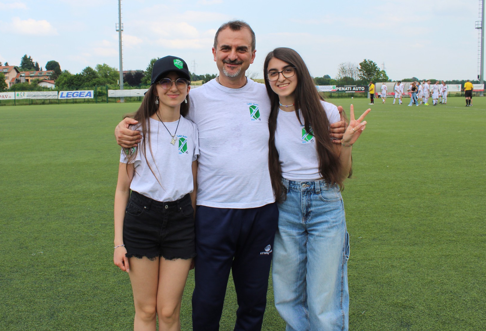 ADB_s_supporters.JPG (1.01 MB)