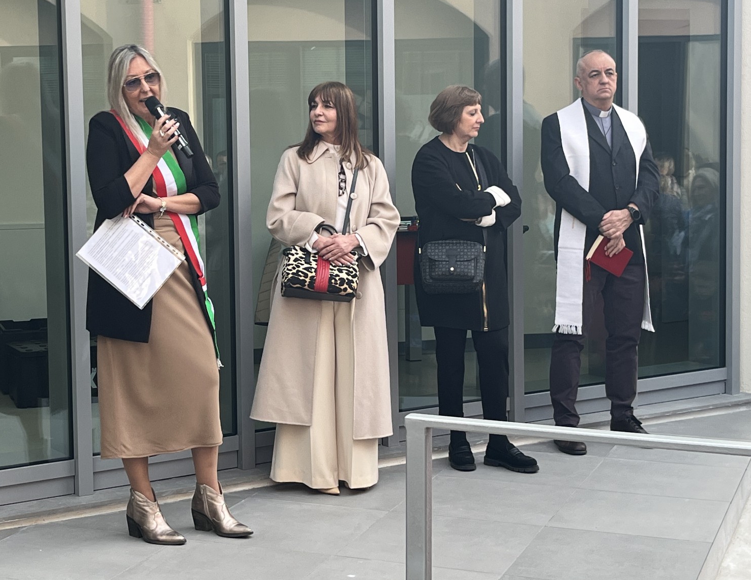 Cesana-inaugurazione_primaria-11.JPG (849 KB)