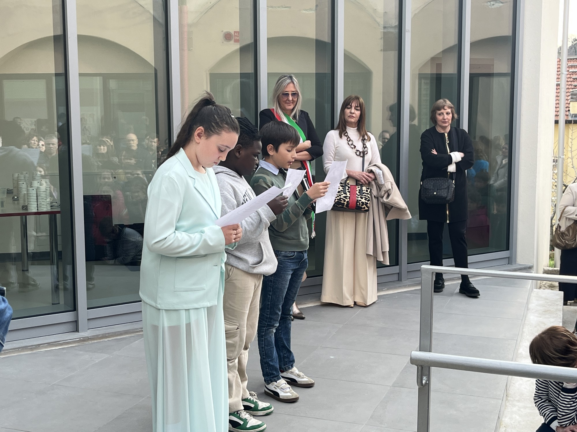 Cesana-inaugurazione_primaria-32.JPG (536 KB)