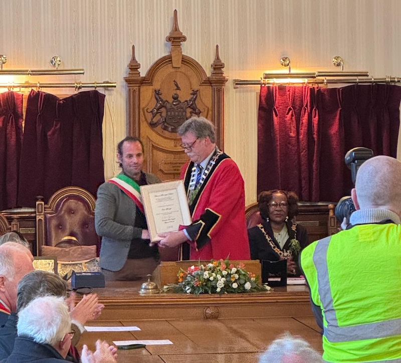 Costa_clonmel3.jpg (240 KB)