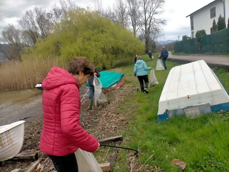 Rogeno_pulizia_lago00001.jpg (223 KB)