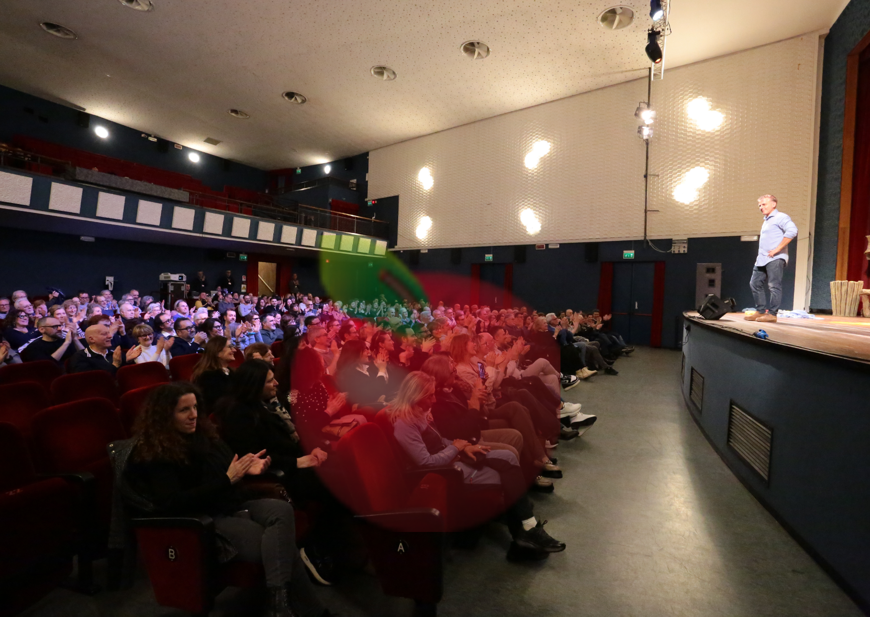 auditorium_caveman__6_.png (4.23 MB)