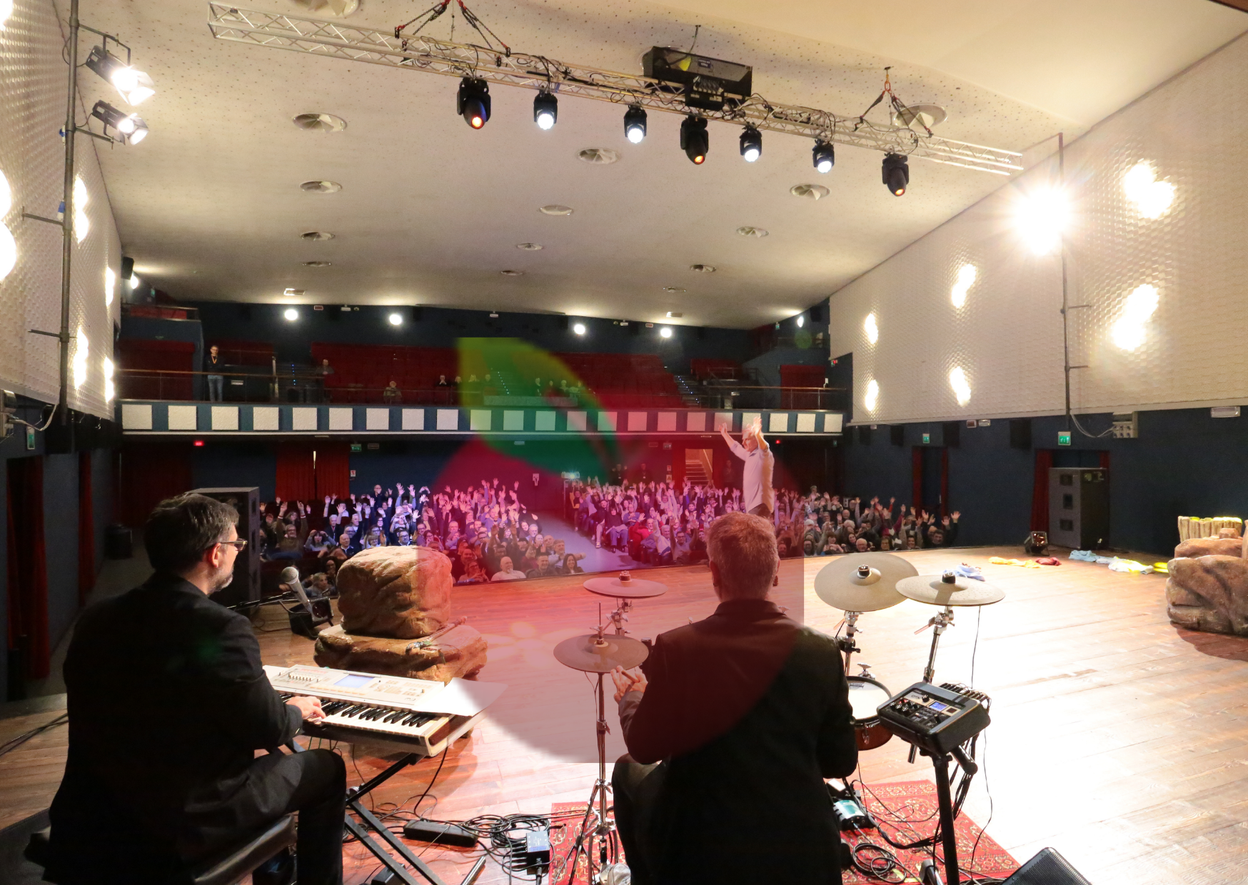 auditorium_caveman__7_.png (4.43 MB)