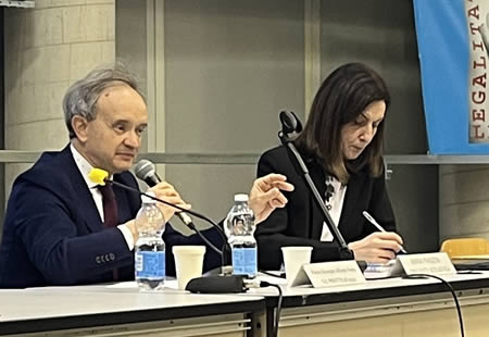 bachelet_pr.jpg (27 KB)