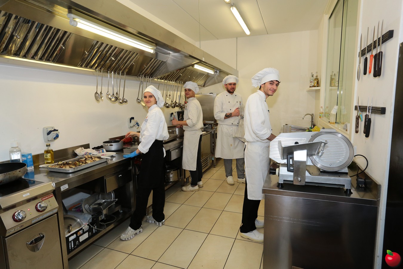 casatenovopitstop_0005.jpg (279 KB)