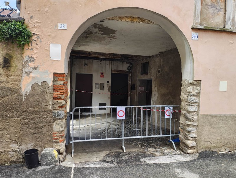 cremellarogovf2.jpg (151 KB)