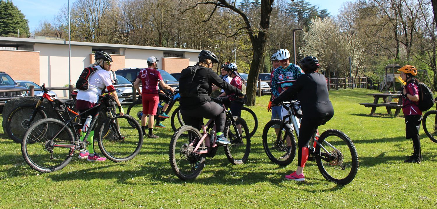 mtblady5.jpg (857 KB)