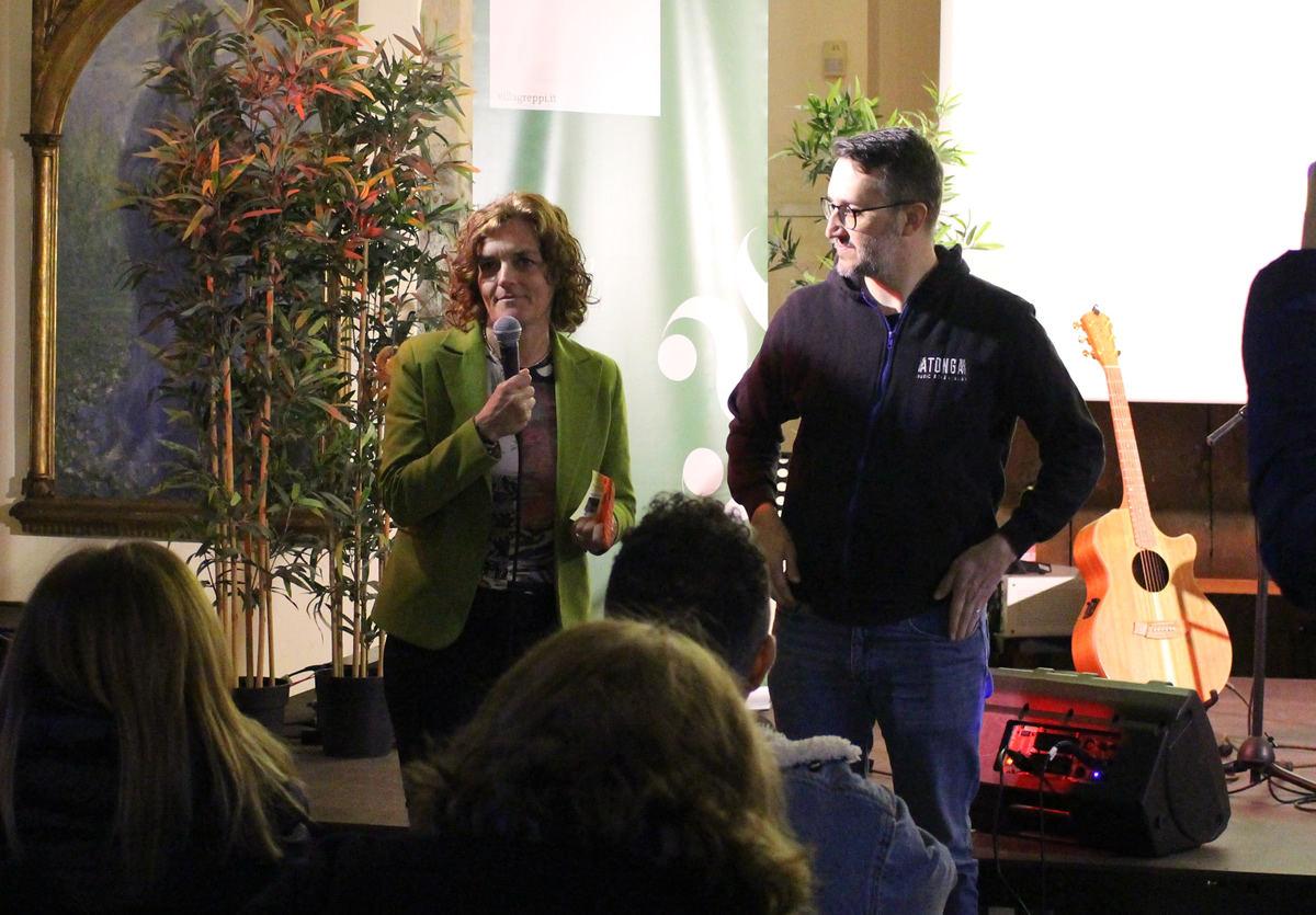 musicantimafia3.jpg (368 KB)