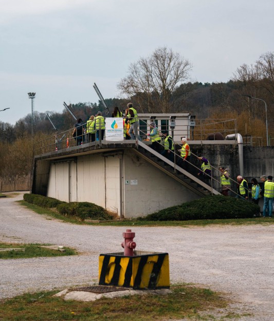 tn_DSC01044.jpg (212 KB)