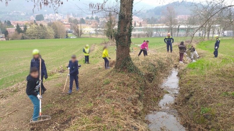 Castello_scuola_PC4.jpg (138 KB)