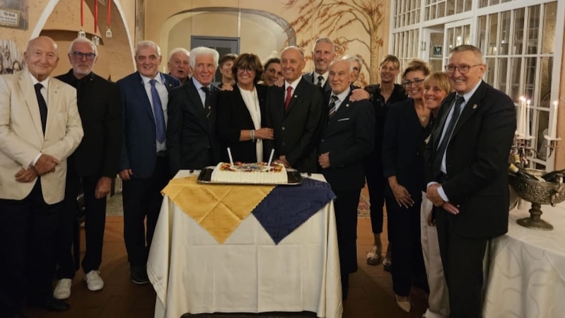 Lions_castello4.jpg (190 KB)
