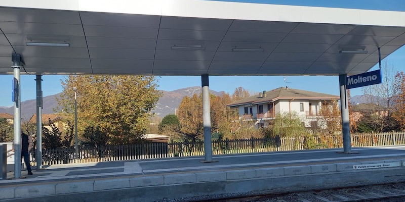 moltenostazione2col.jpg (98 KB)