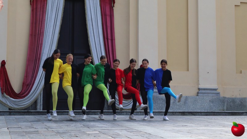 Barzago_festaSanBartolomeo_4.jpg (75 KB)