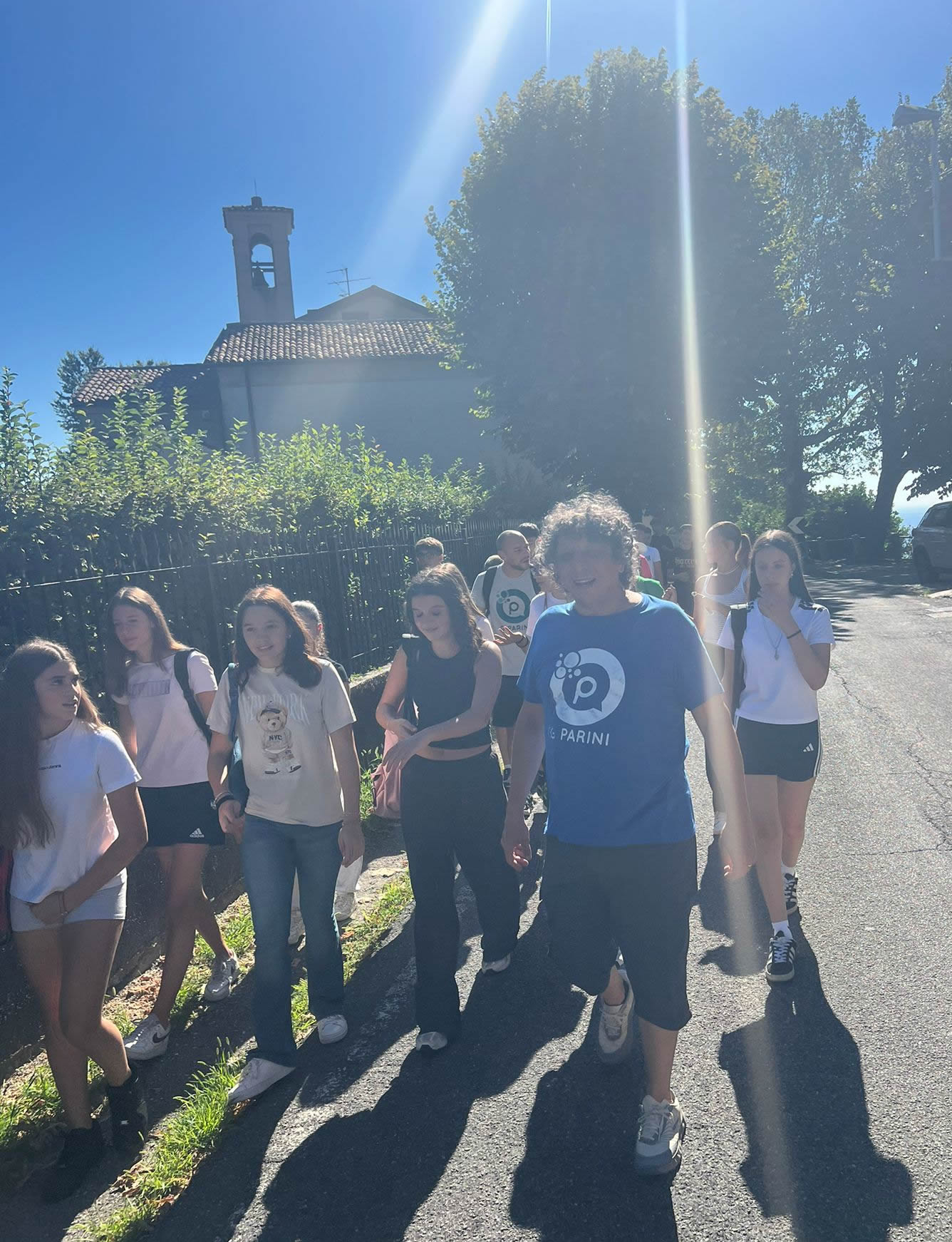 BarzanoAperturaScuola1.jpg (348 KB)