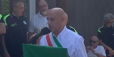Civate_porta_laghiPRIMA.jpeg (37 KB)