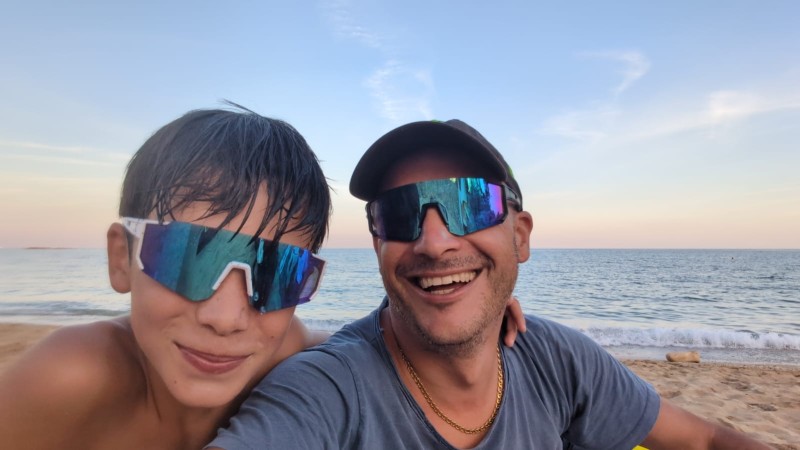Emanuele_Ballini_col_figlio.jpeg (60 KB)