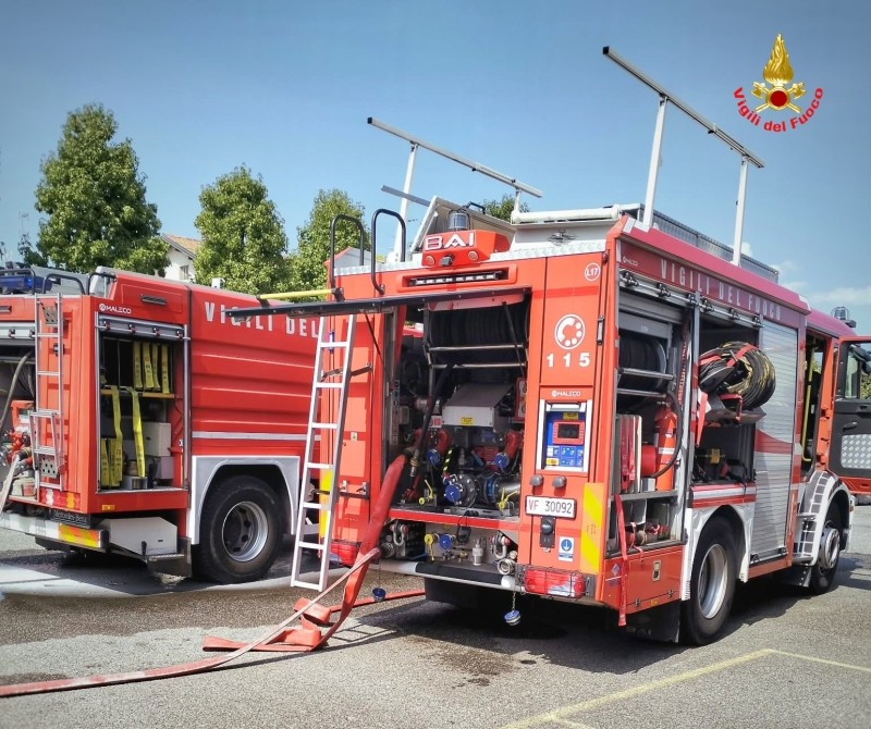 Nibionno_incendio1.JPG (164 KB)