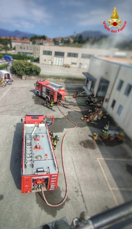 Nibionno_incendio2.JPG (78 KB)