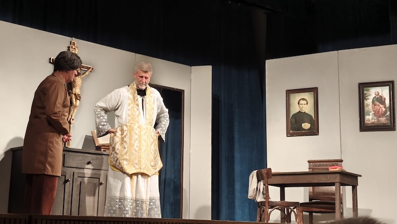 Nibionno_teatro_teca00006.jpg (101 KB)
