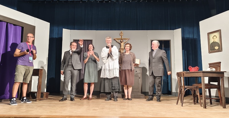 Nibionno_teatro_teca00007.jpg (128 KB)